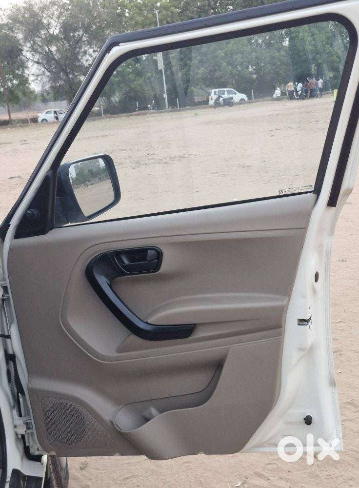 Mahindra Bolero Neo 1.5 N4, 2022, Diesel
