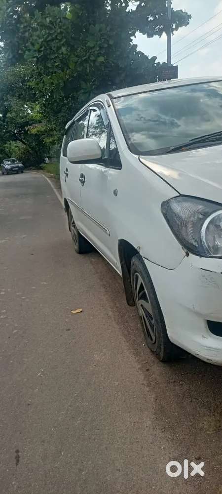 Toyota Innova 2.5 Gx 2010