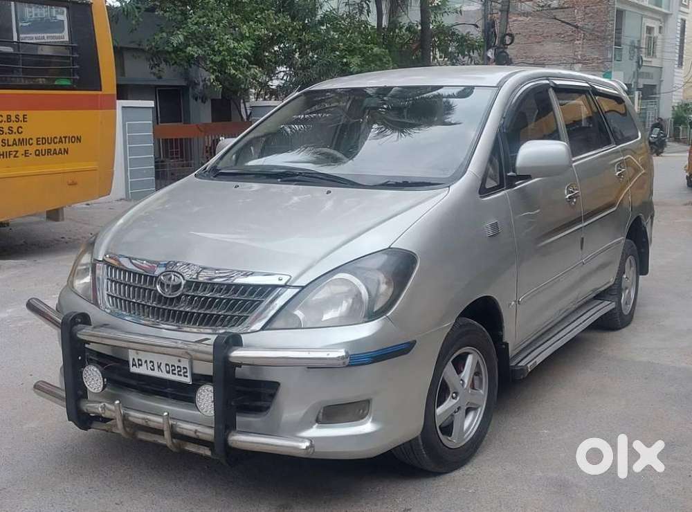 Toyota Innova 2.5 G (diesel) 8 Seater, 2006, Diesel