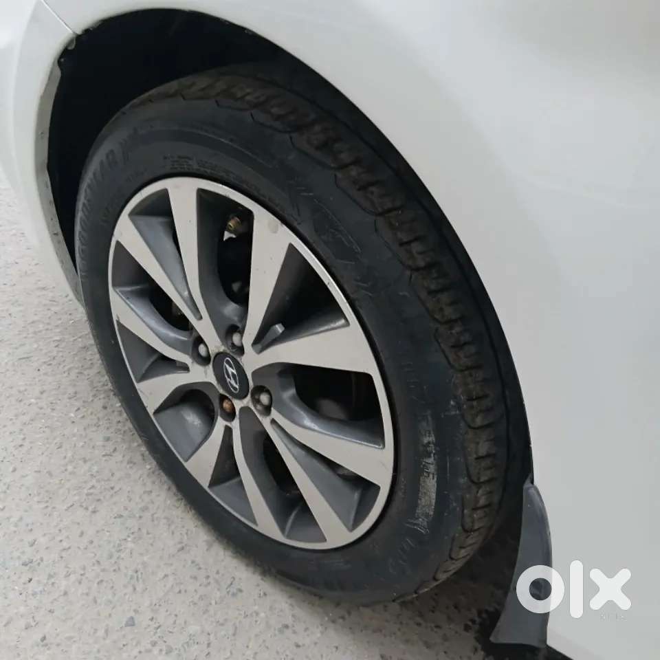 Hyundai Verna Fluidic 1.6 Vtvt Sx, 2014, Petrol