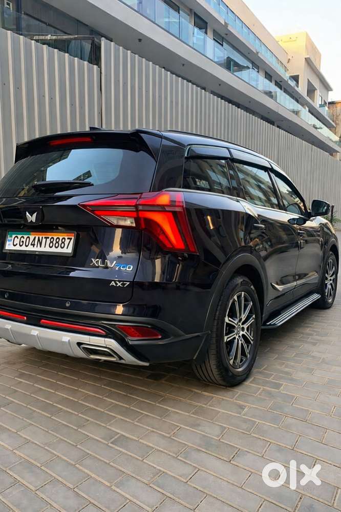 Mahindra Xuv700 2.0 Ax 7 Petrol Mt Str, 2022, Petrol