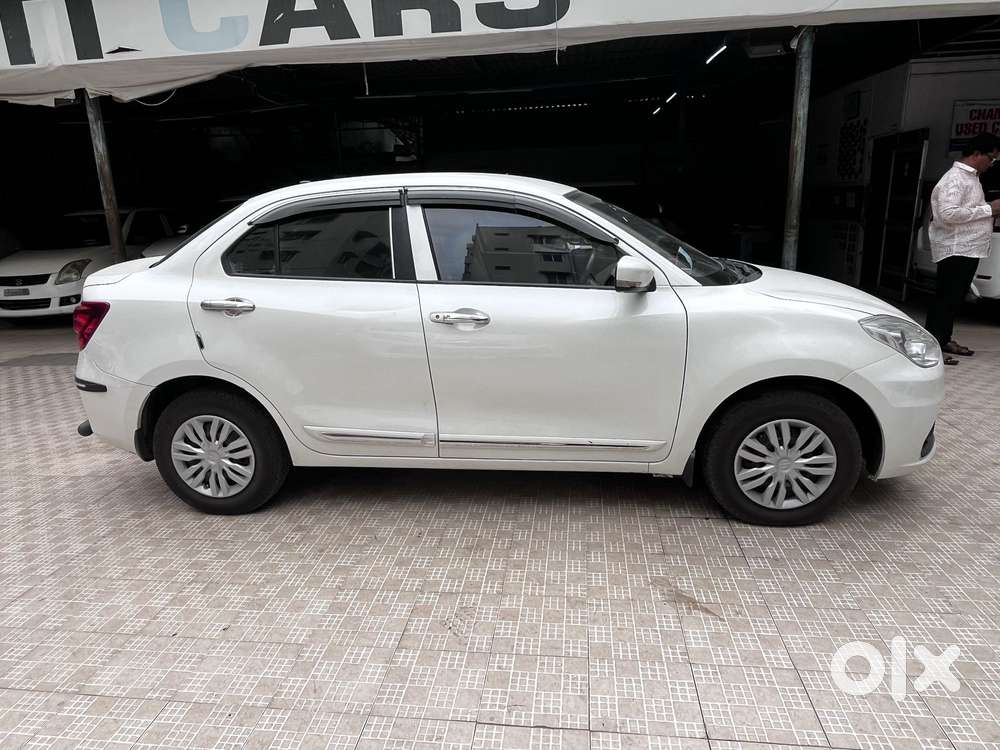 Maruti Suzuki Swift Dzire 1.3 Vxi, 2022, Petrol