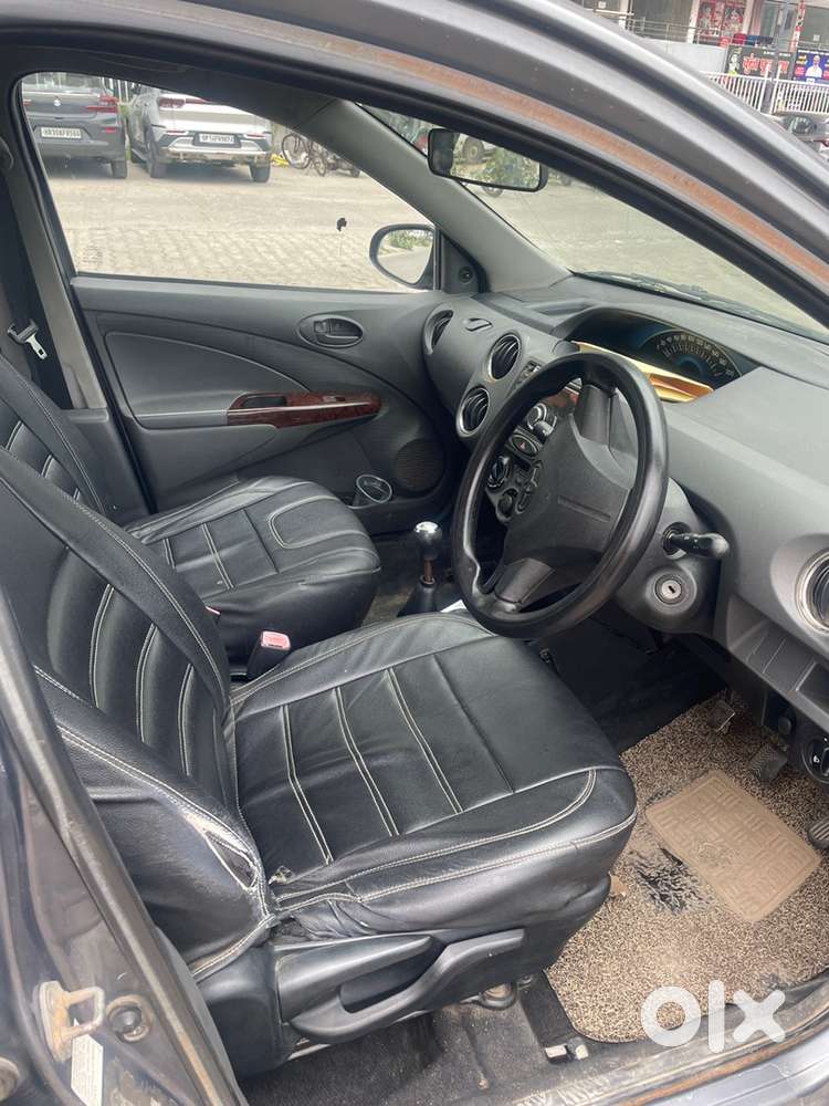 Toyota Etios Liva 2013