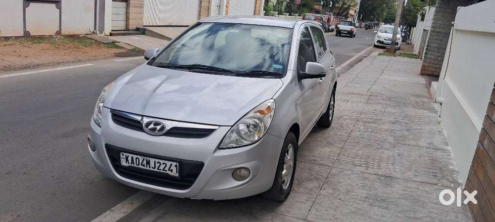 Hyundai I20 Sportz 1.2 Bs-iv, 2011, Diesel