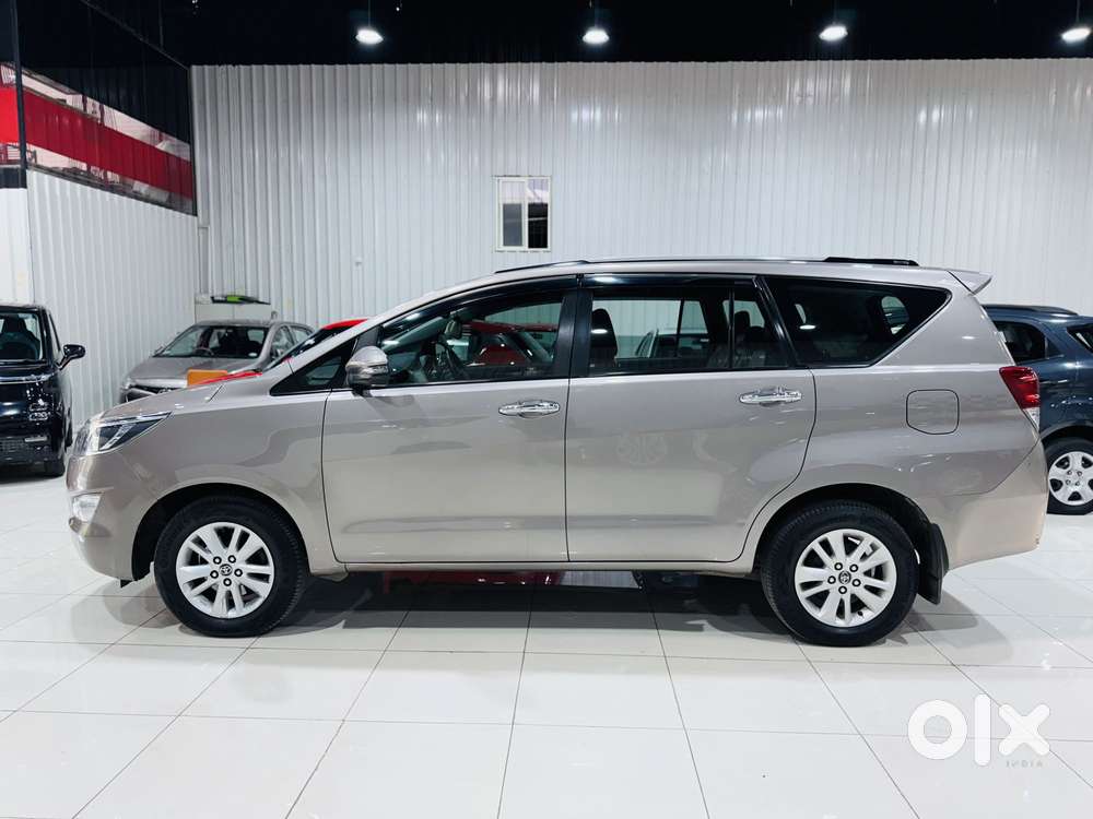 Toyota Innova Crysta 2.8 Z, 2016, Diesel