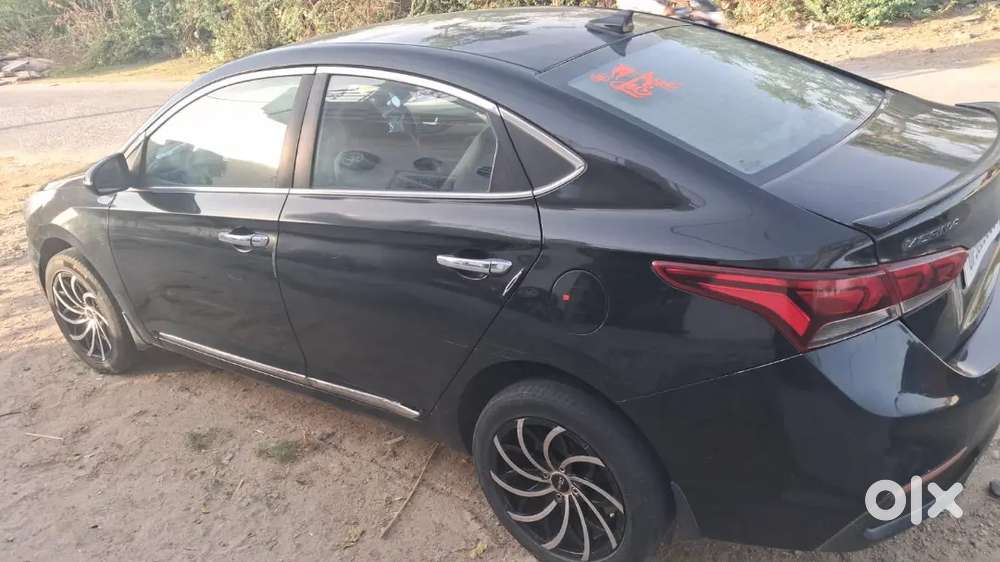 Black Verna 1.6 Diesel Ex 2018(up Passing)