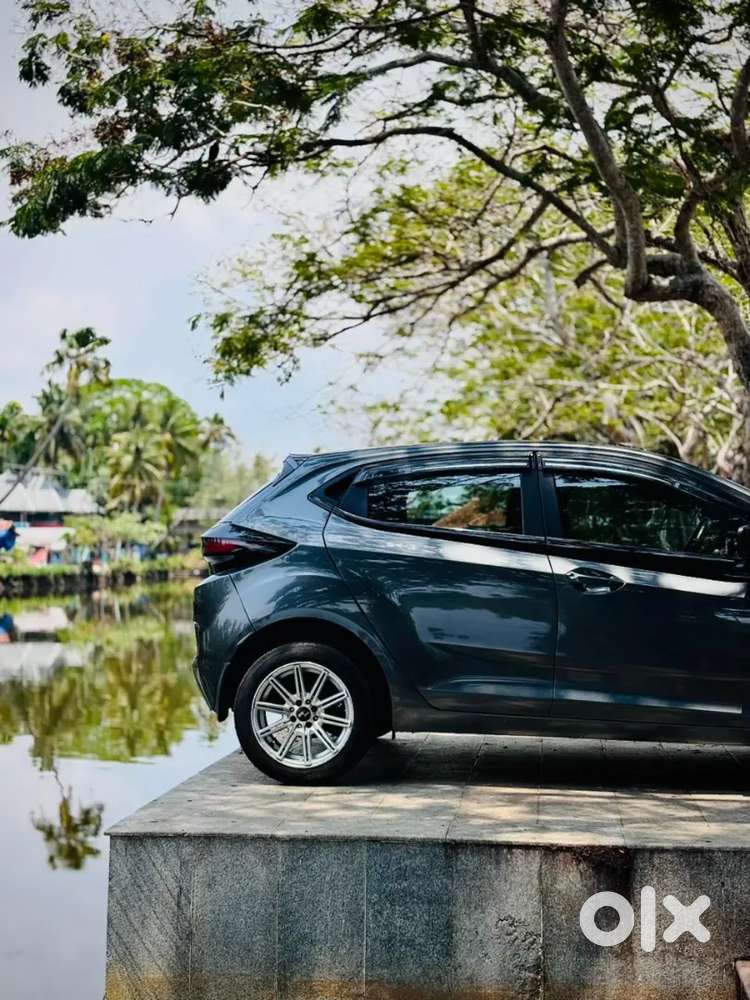 Tata Altroz Petrol Well Maintained