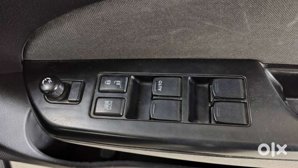 Maruti Suzuki Swift Vxi 1.2 Abs Bs-iv, 2015, Petrol