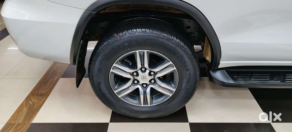 Toyota Fortuner 4x2 At 2.8 Diesel, 2019, Diesel