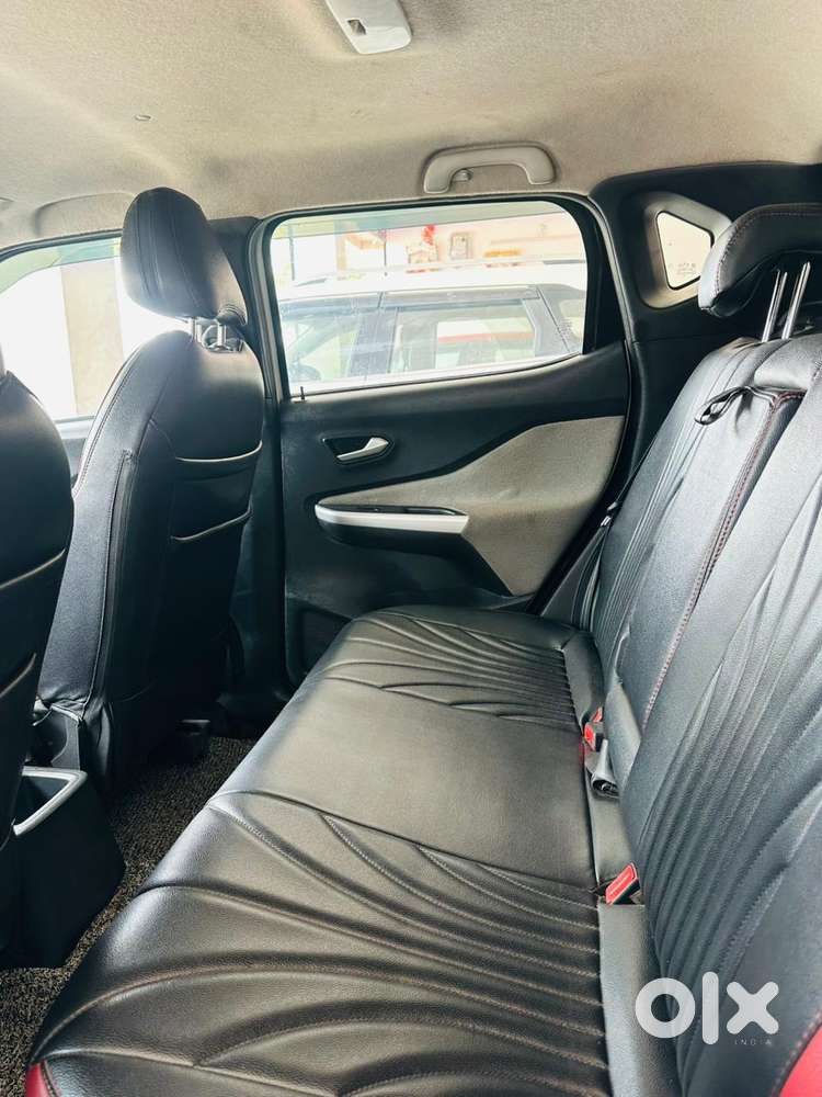 Nissan Magnite Kuro Edition 1.0 Turbo Petrol Mt, 2021, Petrol