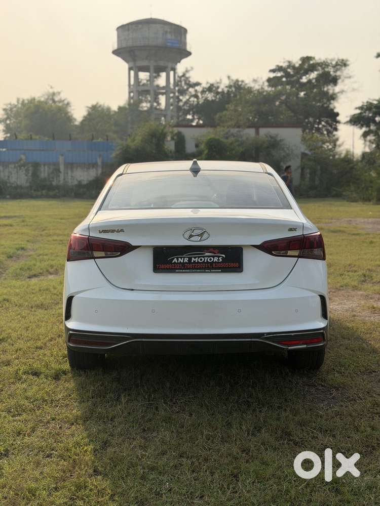 Hyundai Verna Sx 1.5 Petrol Ivt, 2023, Petrol