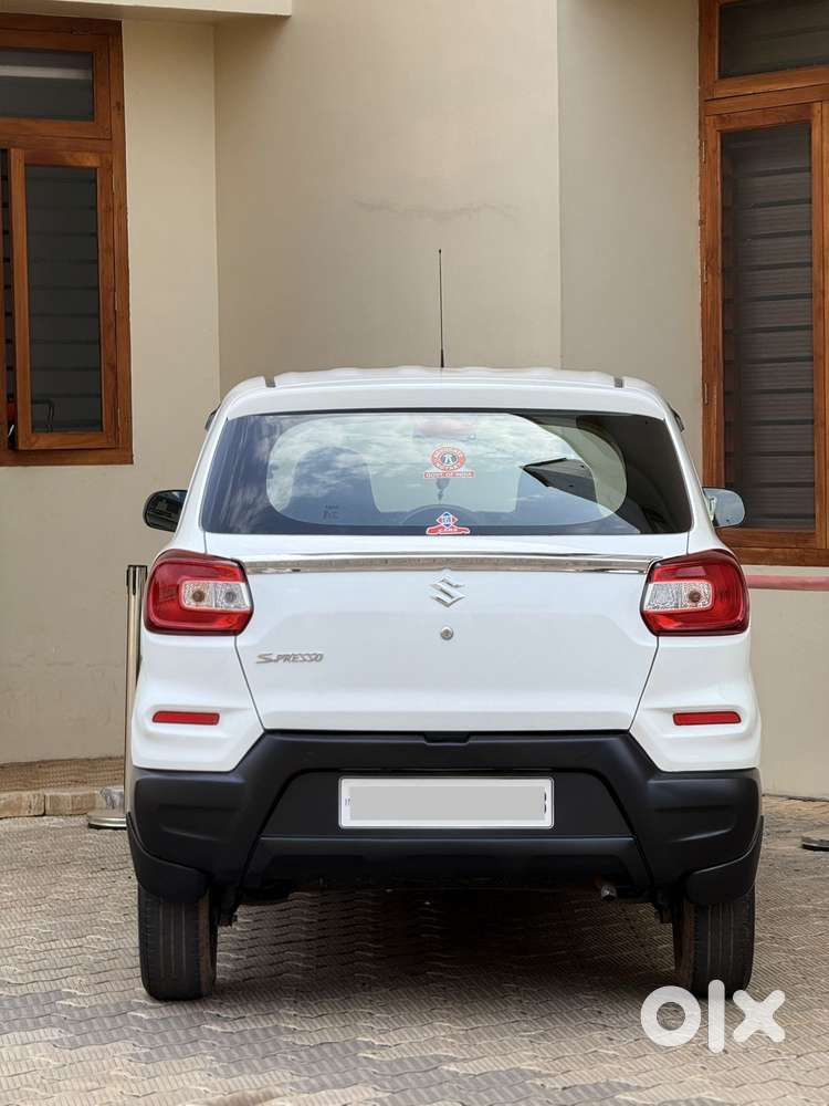 Maruti Suzuki S-presso Vxi Opt, 2022, Petrol