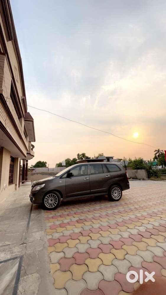 Toyota Innova 2014 Diesel 190000 Km Driven