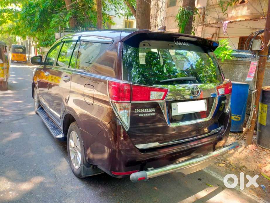 Toyota Innova Crysta 2.4 G Mt 7 Str, 2020, Diesel
