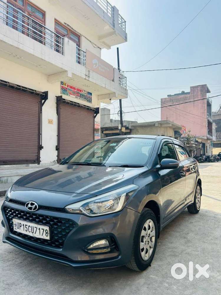 Hyundai I20 Sportz 1.2 Ivt Dual Tone, 2018, Petrol