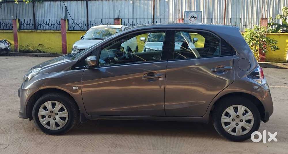 Honda Brio V Mt, 2013, Petrol