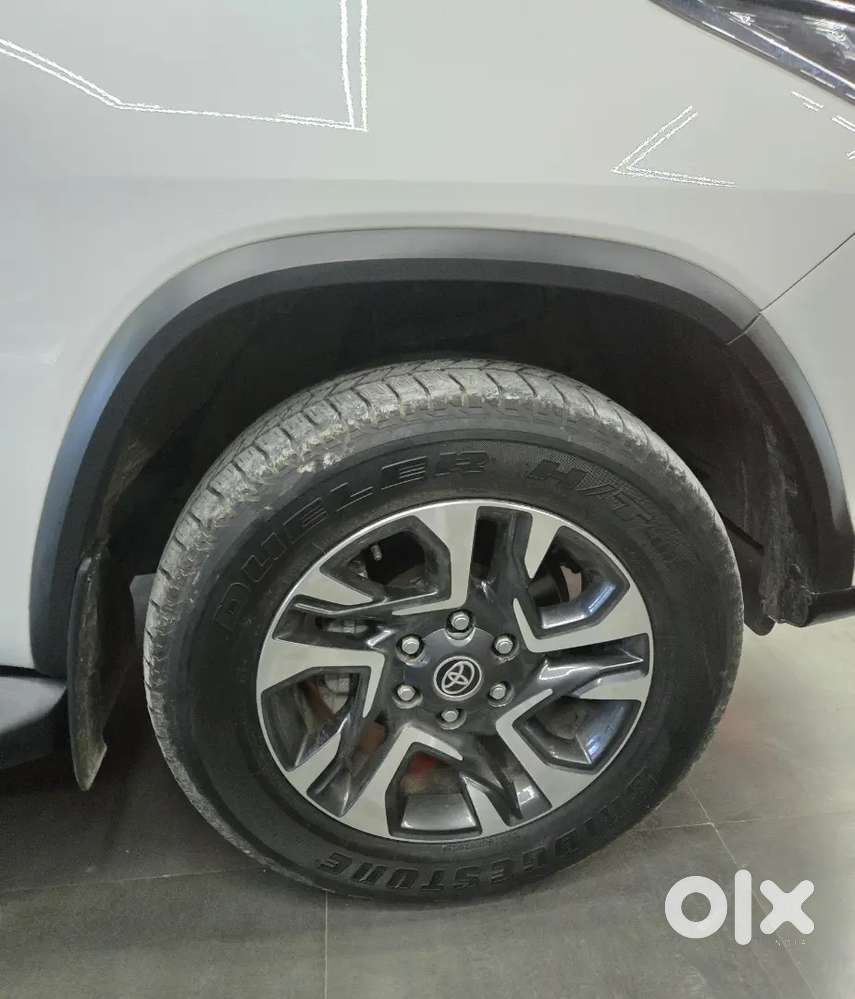 Toyota Fortuner Legender 4x4 2025