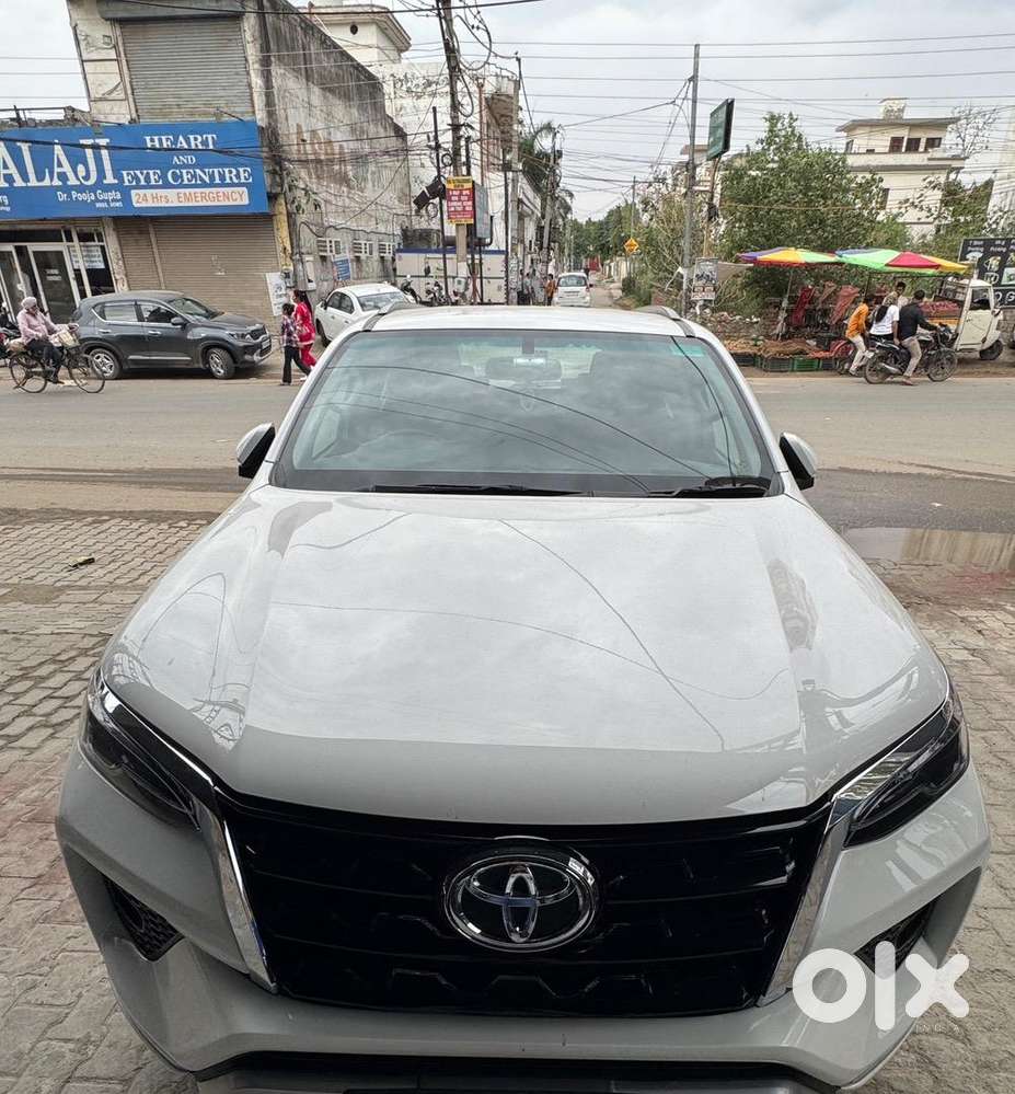 Toyota Fortuner 2024 Diesel Well Maintained