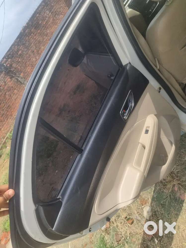 Maruti Suzuki Dzire 2017 Petrol Manual