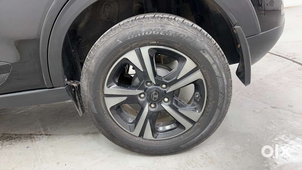 Tata Nexon Fearless Plus S 1.2 Revotron Petrol 7 Dca Dt, 2024, Petro..