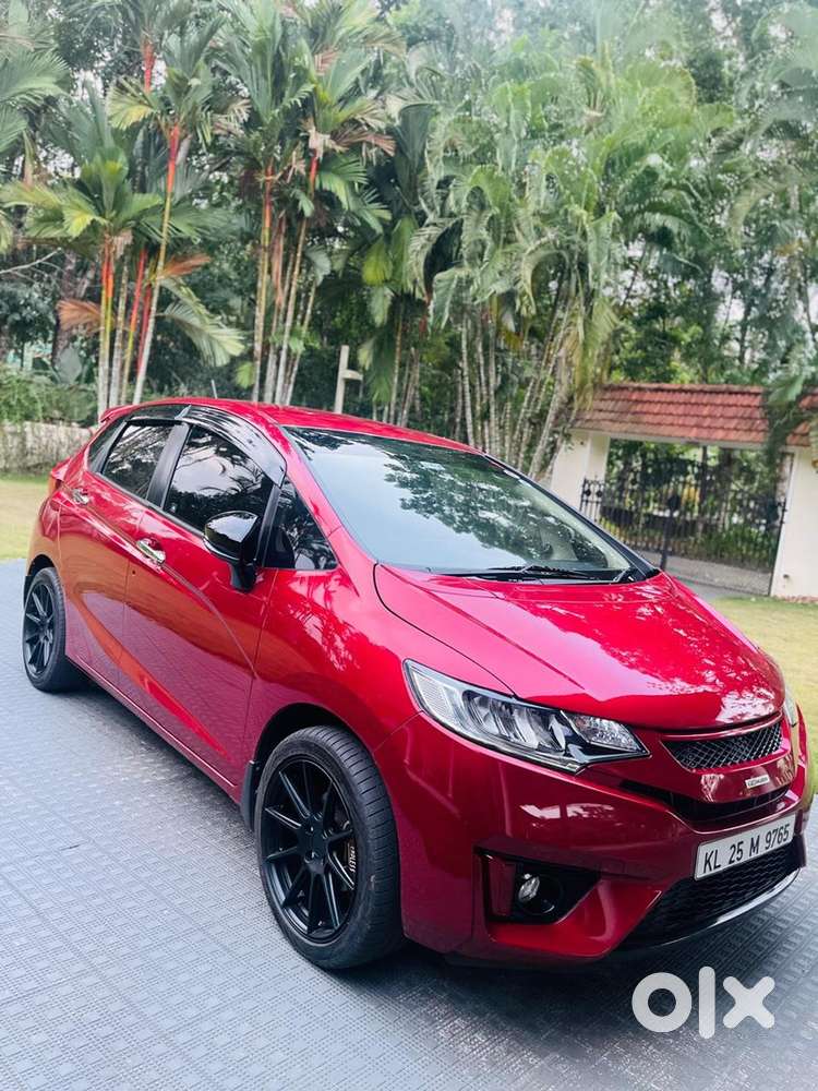 Sparingly Used Honda Jazz Diesel 2019 Topend