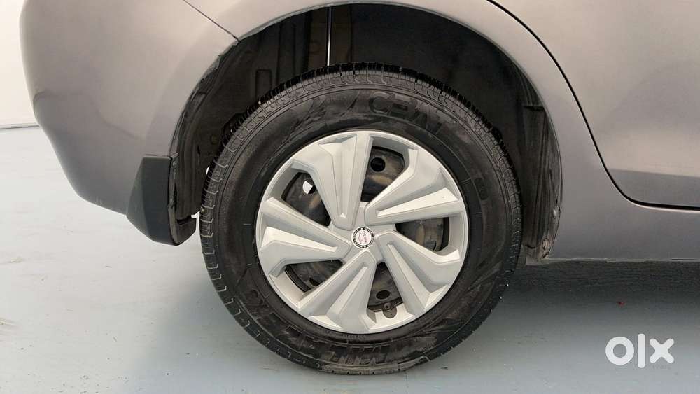 Maruti Suzuki Swift Dzire 1.3 Vxi, 2014, Petrol