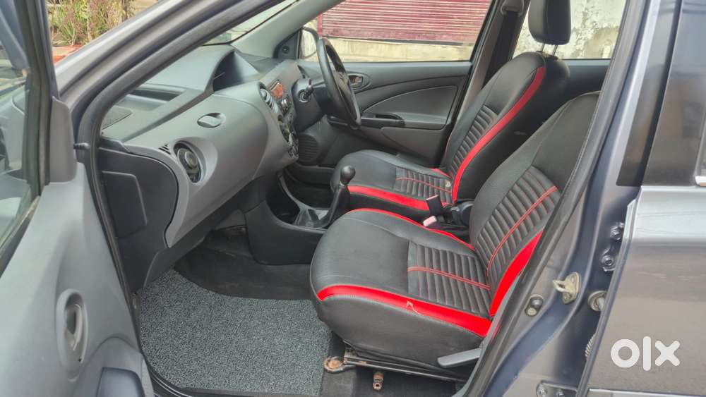 Toyota Etios Liva, 2013, Petrol