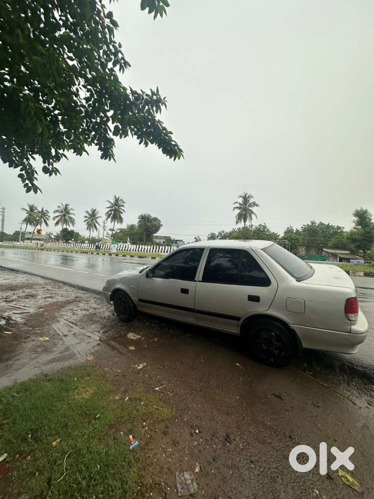 Maruti Suzuki Esteem 2006
