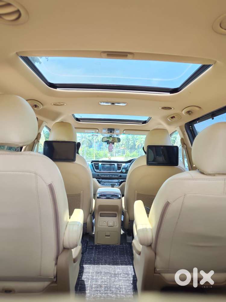 Kia Carnival Premium, 2020, Diesel