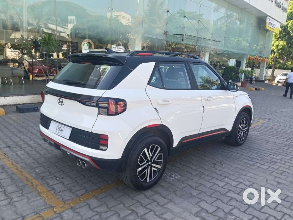Hyundai Venue S Turbo, 2023, Petrol
