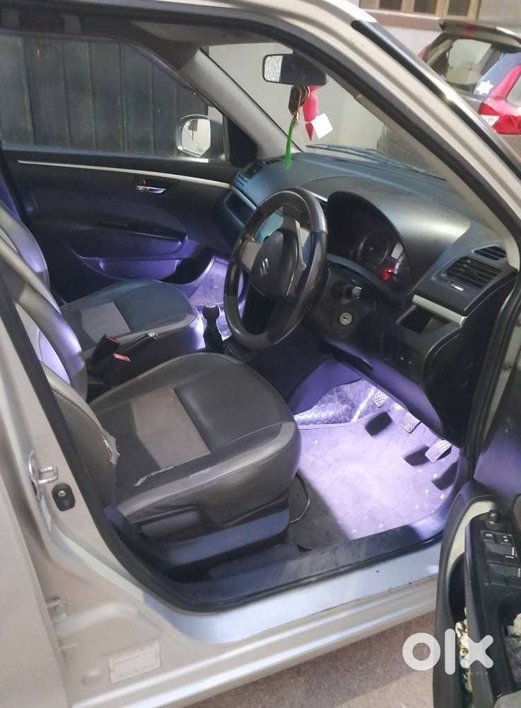 Maruti Suzuki Swift Vxi + Manual, 2012, Petrol