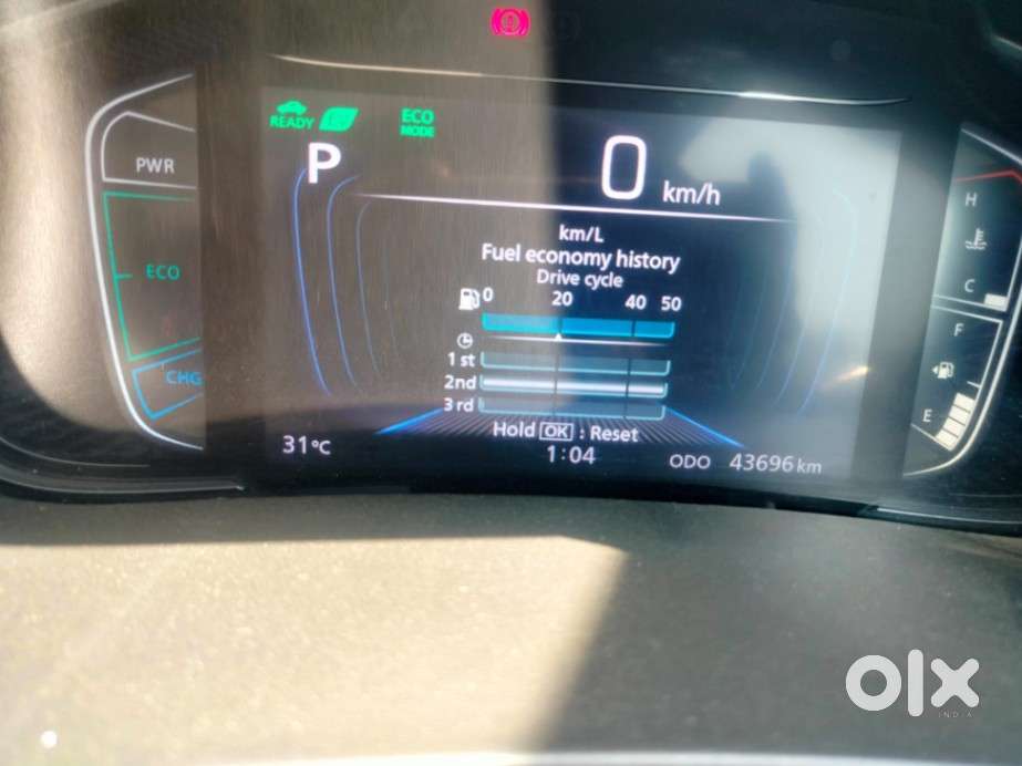 Toyota Urban Cruiser Hyryder 1.5 V Hybrid, 2023, Petrol