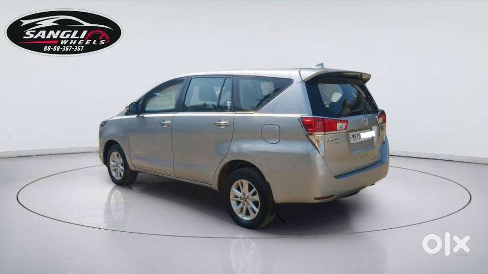 Toyota Innova Crysta 2.4 V 8 Str, 2016, Diesel