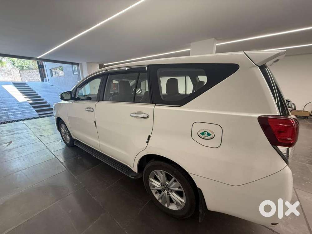 Innova Crysta Top End Showroom Track