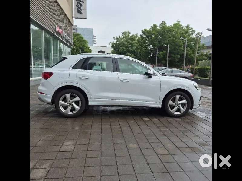 Audi Q3 40 Tfsi Premium Plus, 2023, Petrol