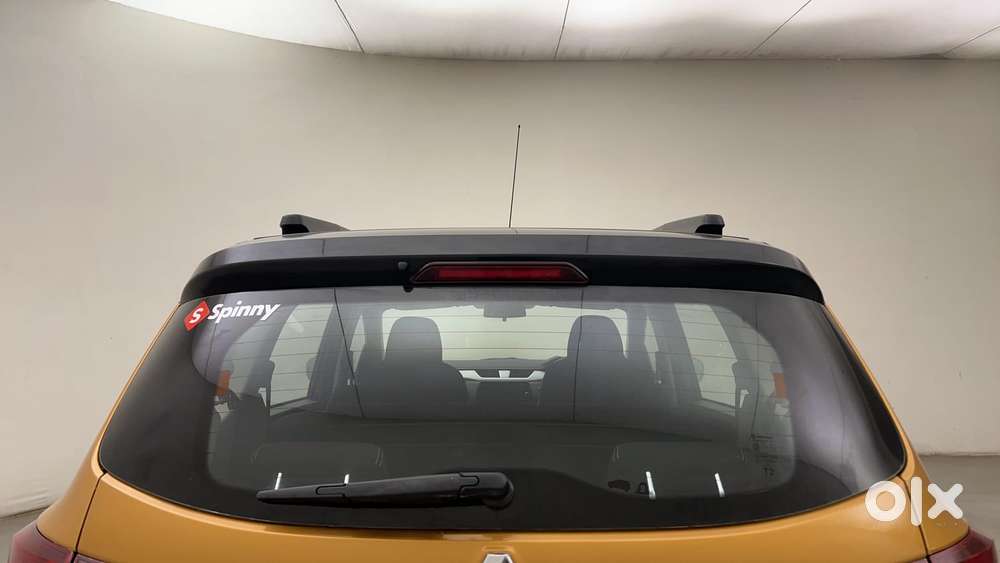 Renault Triber 1.0 Rxz Dual Tone, 2022, Petrol