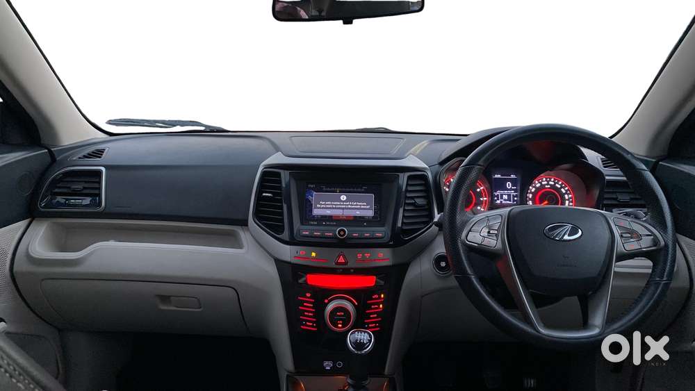Mahindra Xuv300 W8, 2021, Petrol
