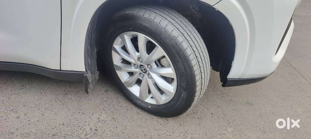 Toyota Innova Hycross 2.0 Vx Hybrid 8 Str, 2024, Petrol