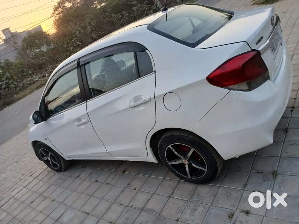 Honda Amaze 2014