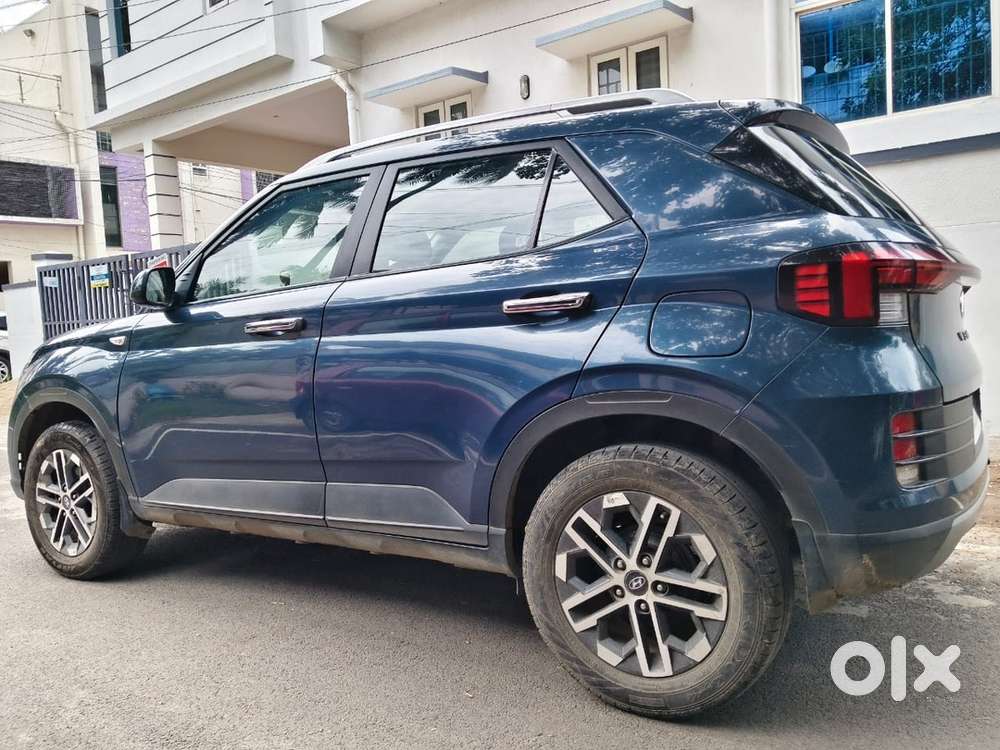 Hyundai Venue Petrol 2023