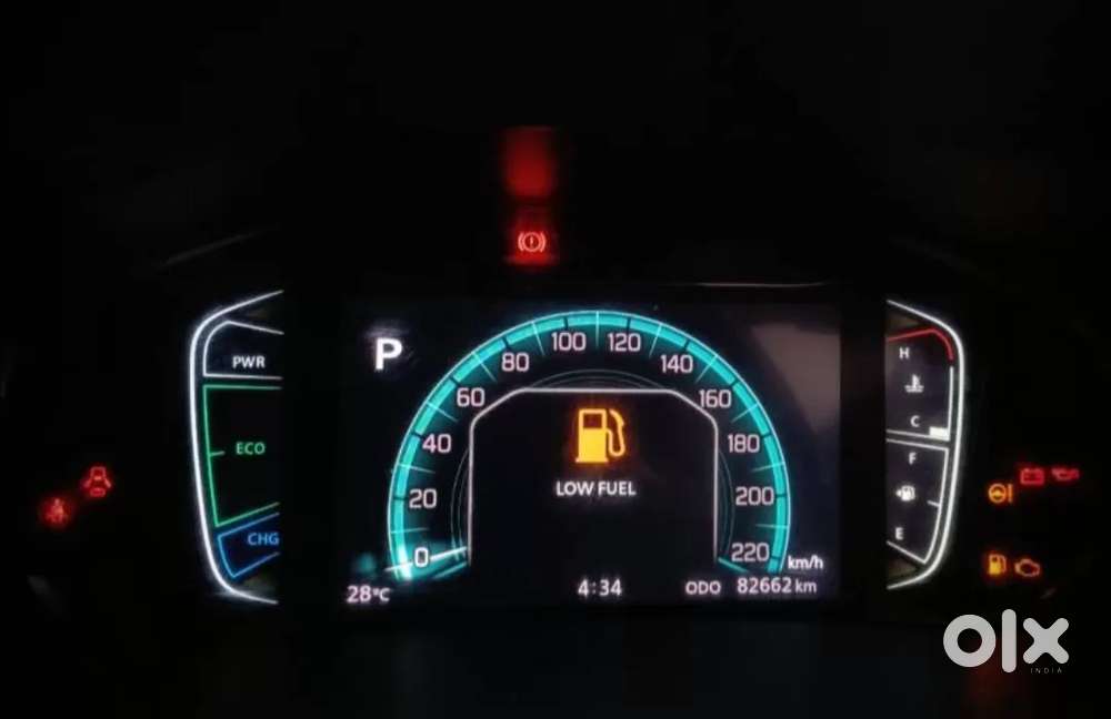 Toyota Urban Cruiser Hyryder 1.5 V Hybrid, 2023, Petrol