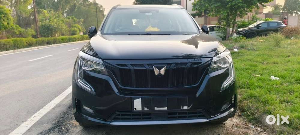 Mahindra Xuv700 Petrol 2025