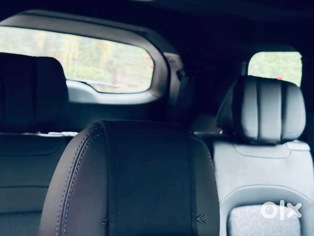 Tata Safari Dark 2024 Edition