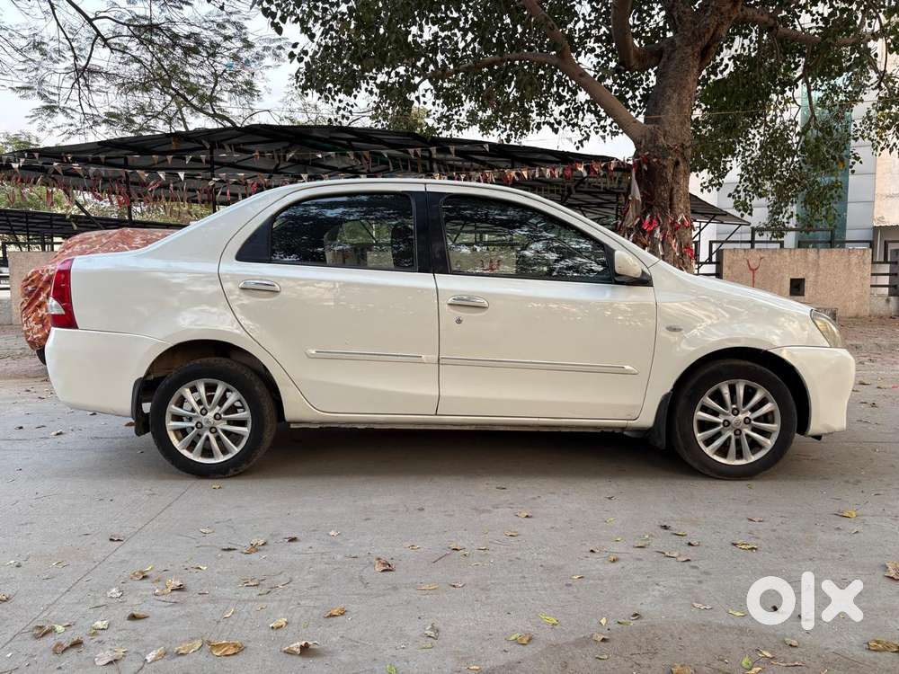 Toyota Etios 2010-2012 V, 2011, Petrol