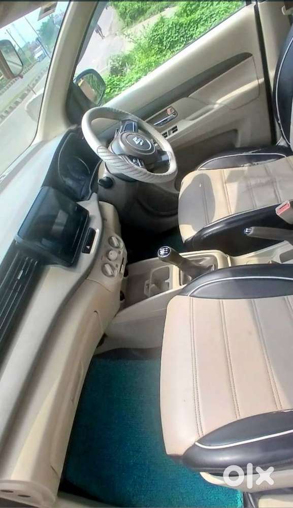 Maruti Suzuki Ertiga Vxi Shvs, 2021, Petrol