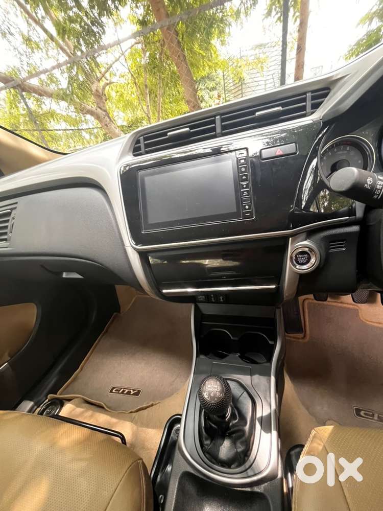 Honda City 2022 Petrol Only 17700 Km Driven