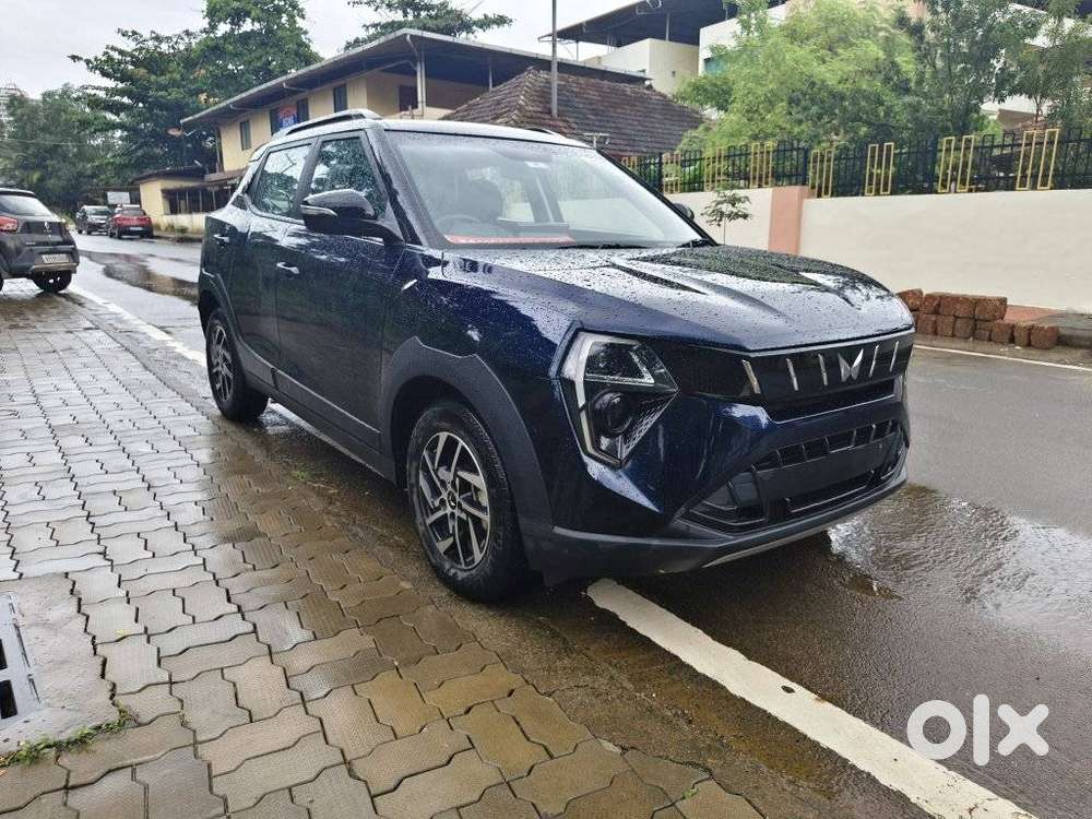 Mahindra Xuv 3xo Ax5 Pm At, 2024, Petrol