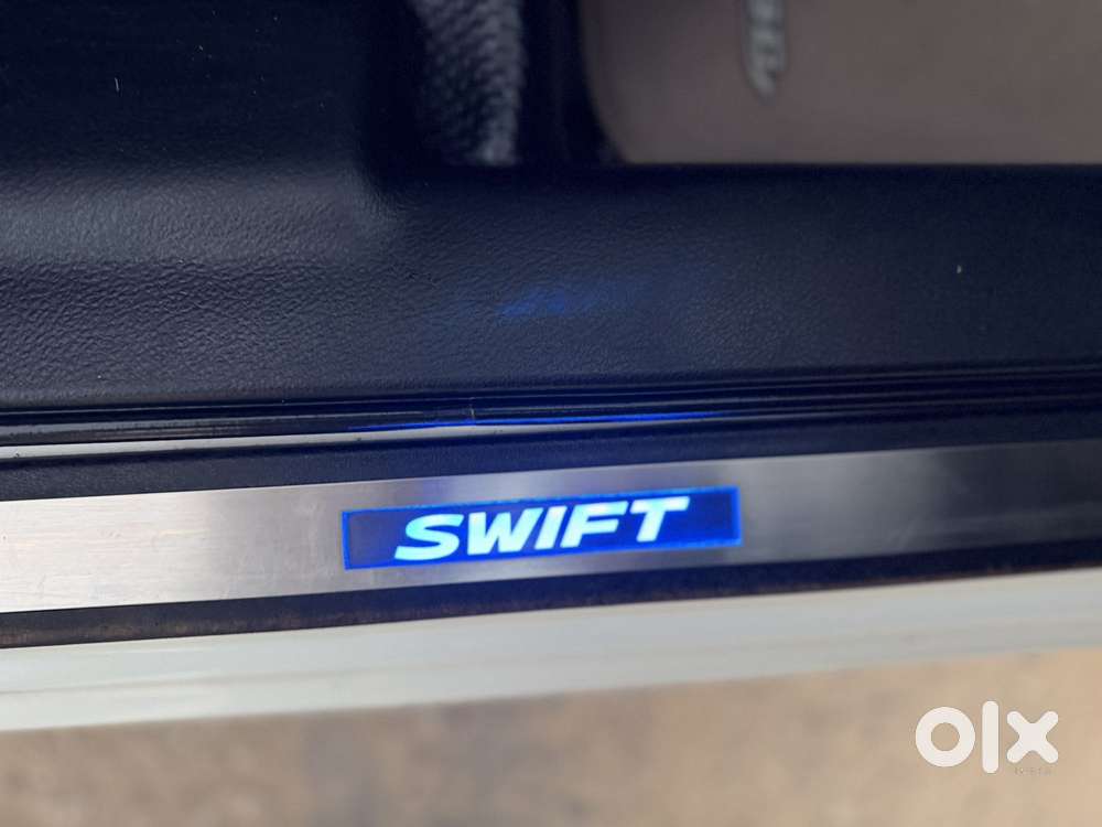 Maruti Suzuki Swift Vxi Optional, 2021, Petrol