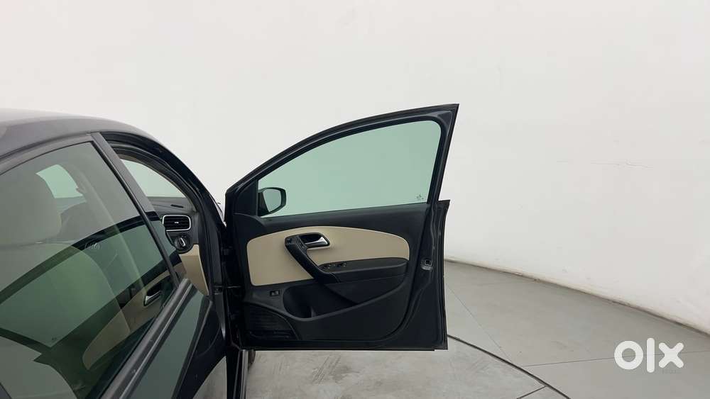 Volkswagen Vento 1.6 Highline, 2021, Petrol