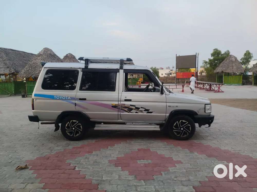 Toyota Qualis Diesel 2000